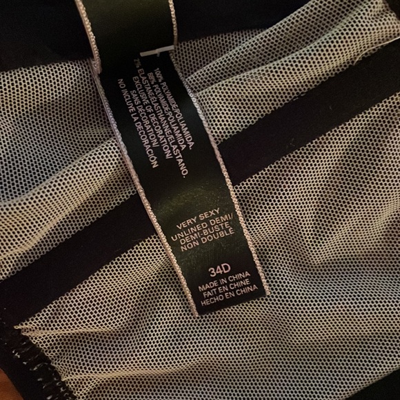 Very sexy black unlined Demi VS bra 34D - Picture 5 of 5